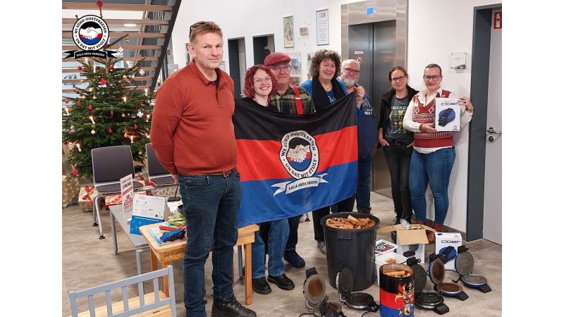 Ostfriesgruppe mit Neujahrkucheneisen