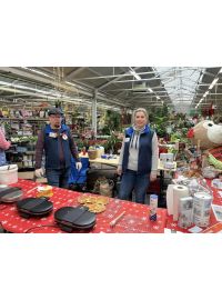 Backaktion des Tierschutzvereins im Hagebaumarkt