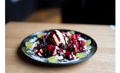 Fruchtsauce mit Beeren